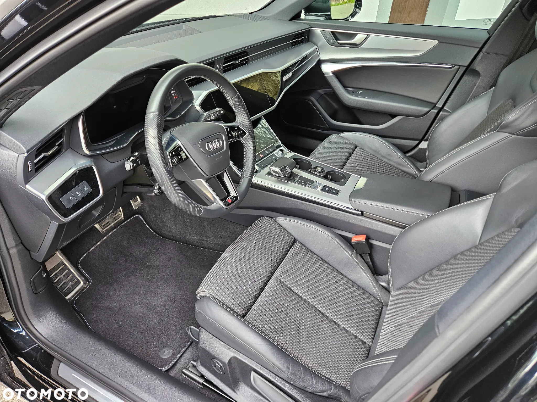 Audi A6 Avant 40 TDI quattro S tronic S line - 12