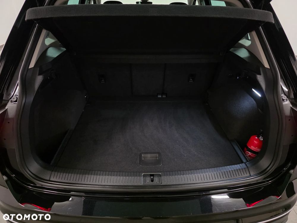 Volkswagen Tiguan 2.0 TSI 4Mot Elegance DSG - 40