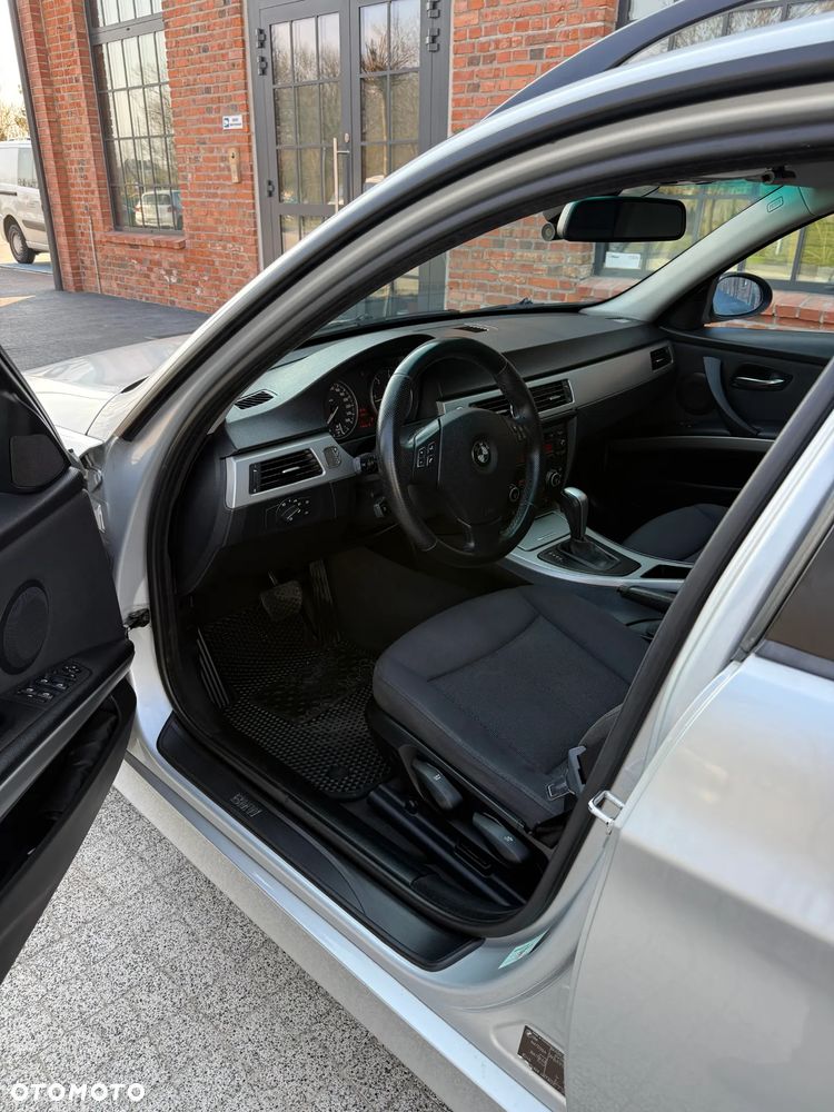 BMW Seria 3 320d DPF - 11