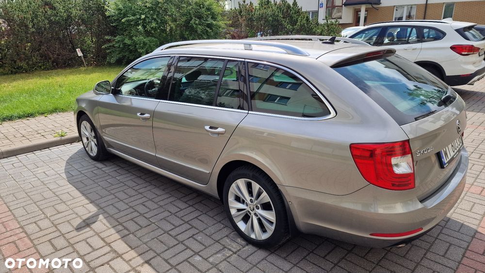 Skoda Superb 1.8 TSI Platinum DSG - 37