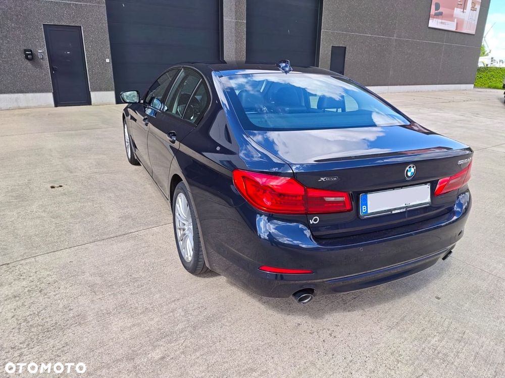 BMW Seria 5 520d xDrive Sport Line - 7