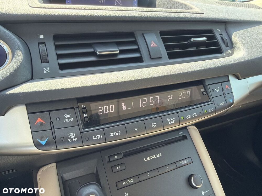 Lexus CT 200h Elegance EU6 - 25