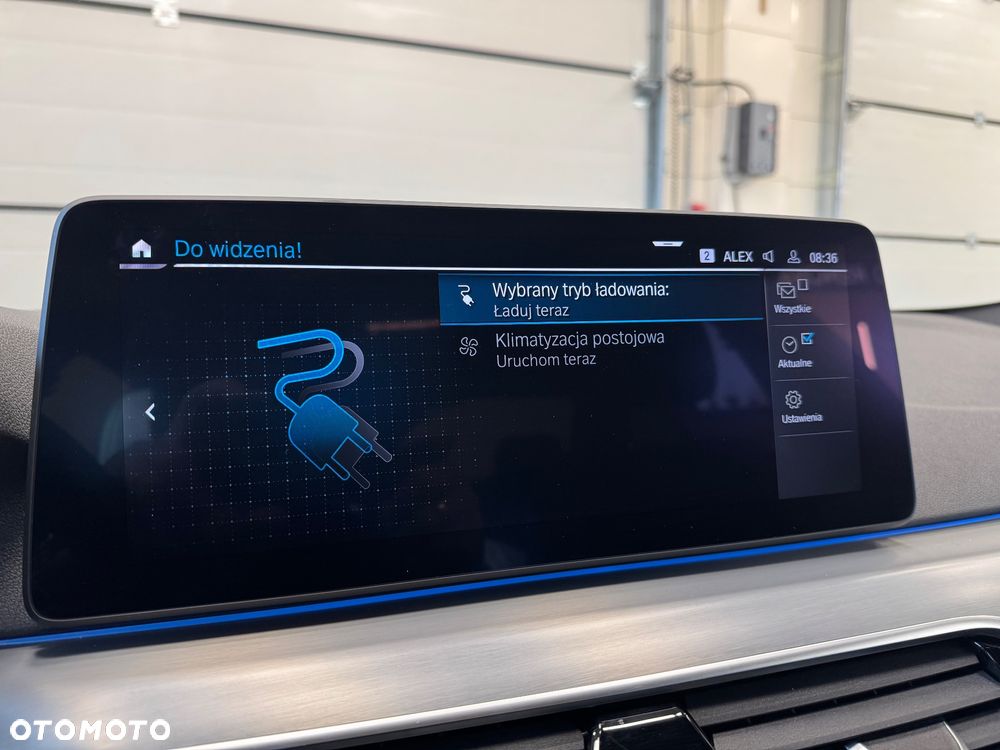 BMW Seria 5 530e xDrive M Sport Edition - 36