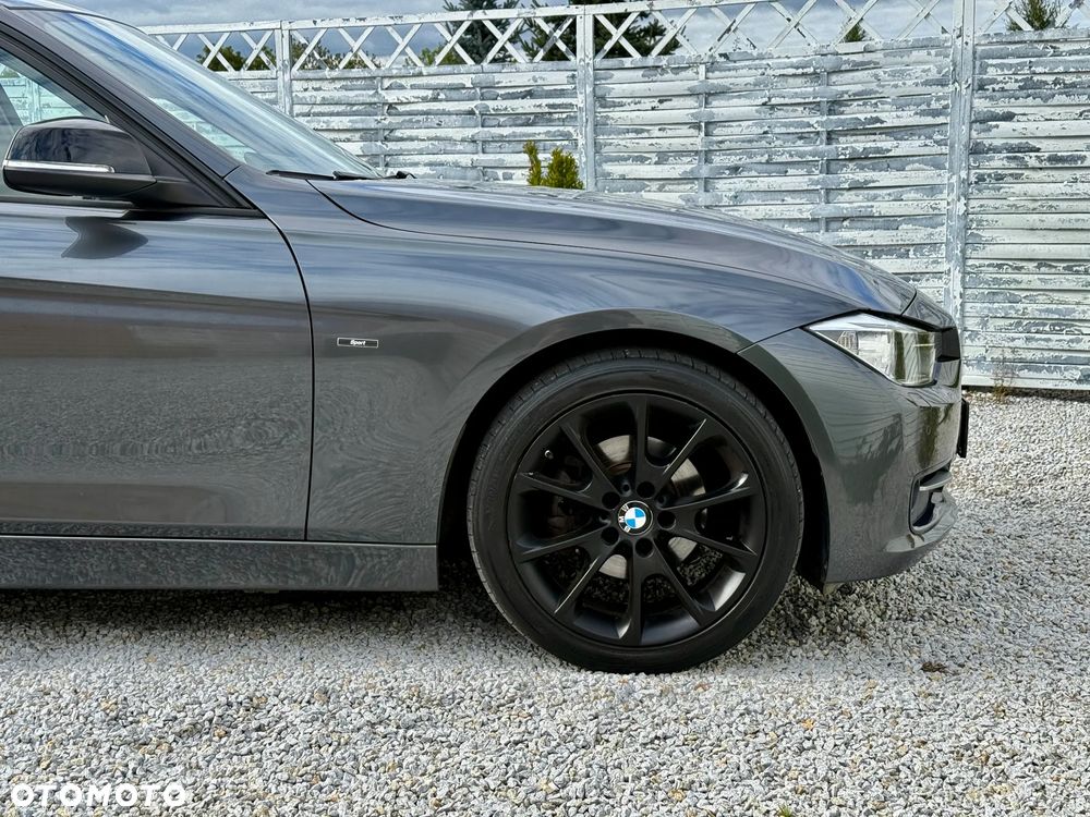 BMW Seria 3 - 30