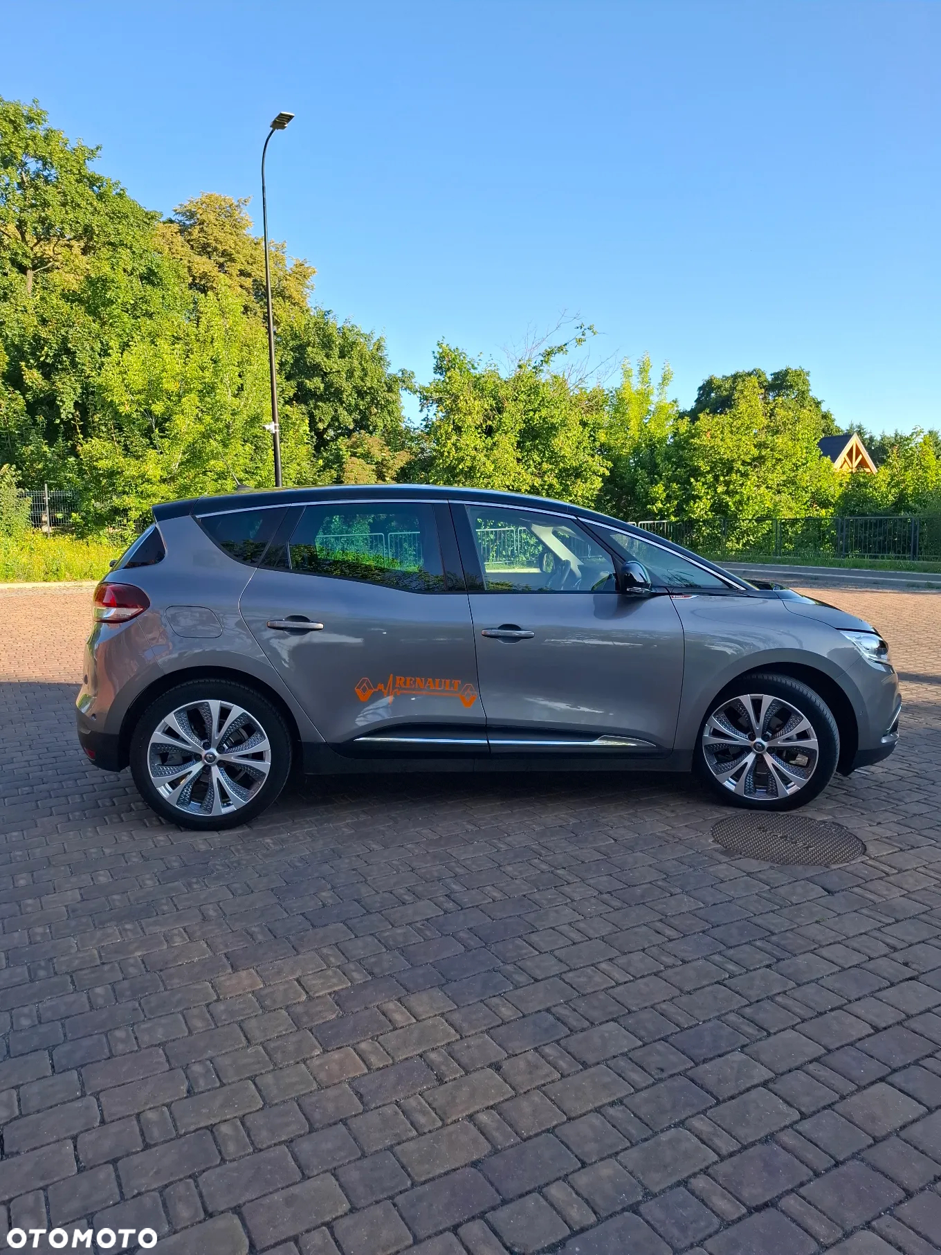Renault Scenic 1.3 TCe FAP Intens - 7
