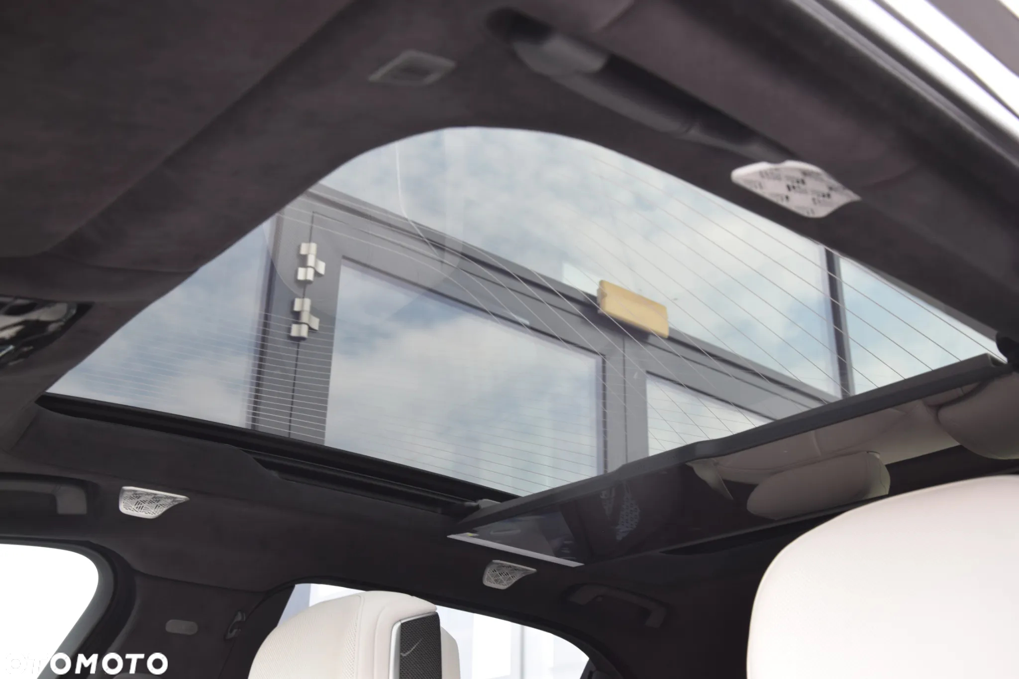 BMW Seria 7 - 32
