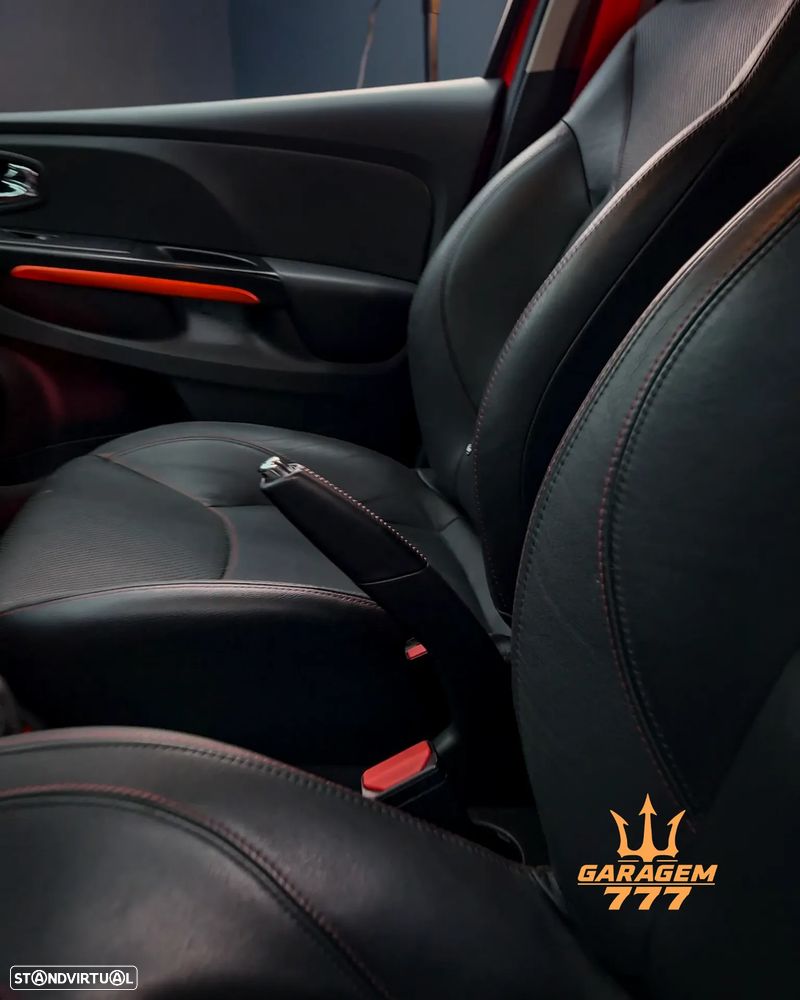 Renault Clio 1.6 Turbo R.S. EDC Sport - 26