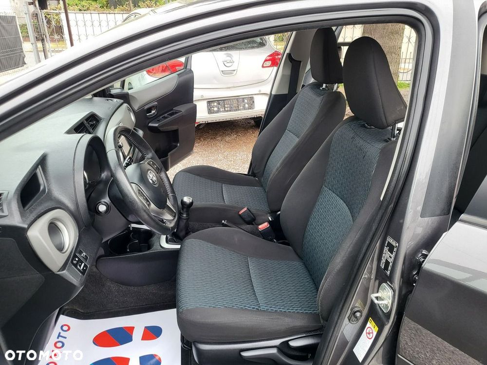 Toyota Yaris - 22