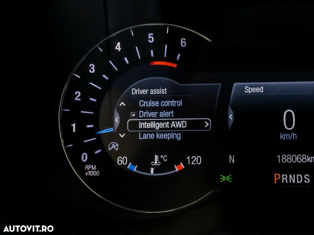 Ford Edge 2.0 Panther A8 AWD ST Line - 32
