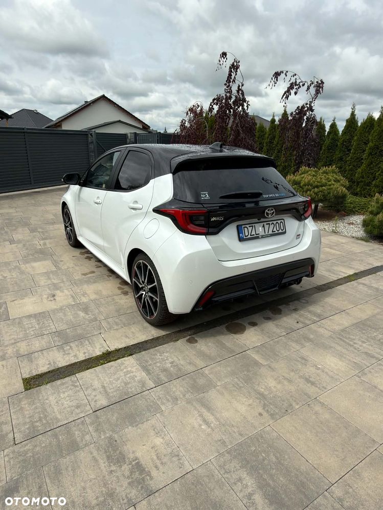 Toyota Yaris Hybrid 1.5 GR Sport - 2