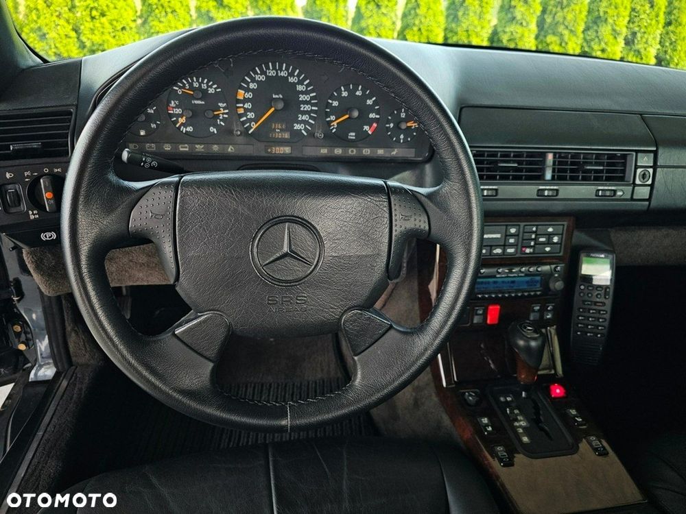 Mercedes-Benz SL - 28