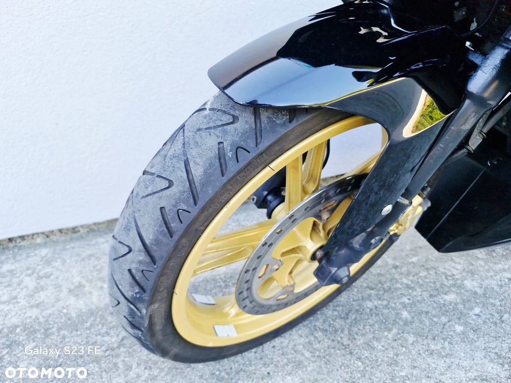 Yamaha YZF - 15