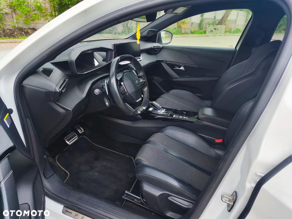 Peugeot 208 PureTech 130 EAT8 GT - 10
