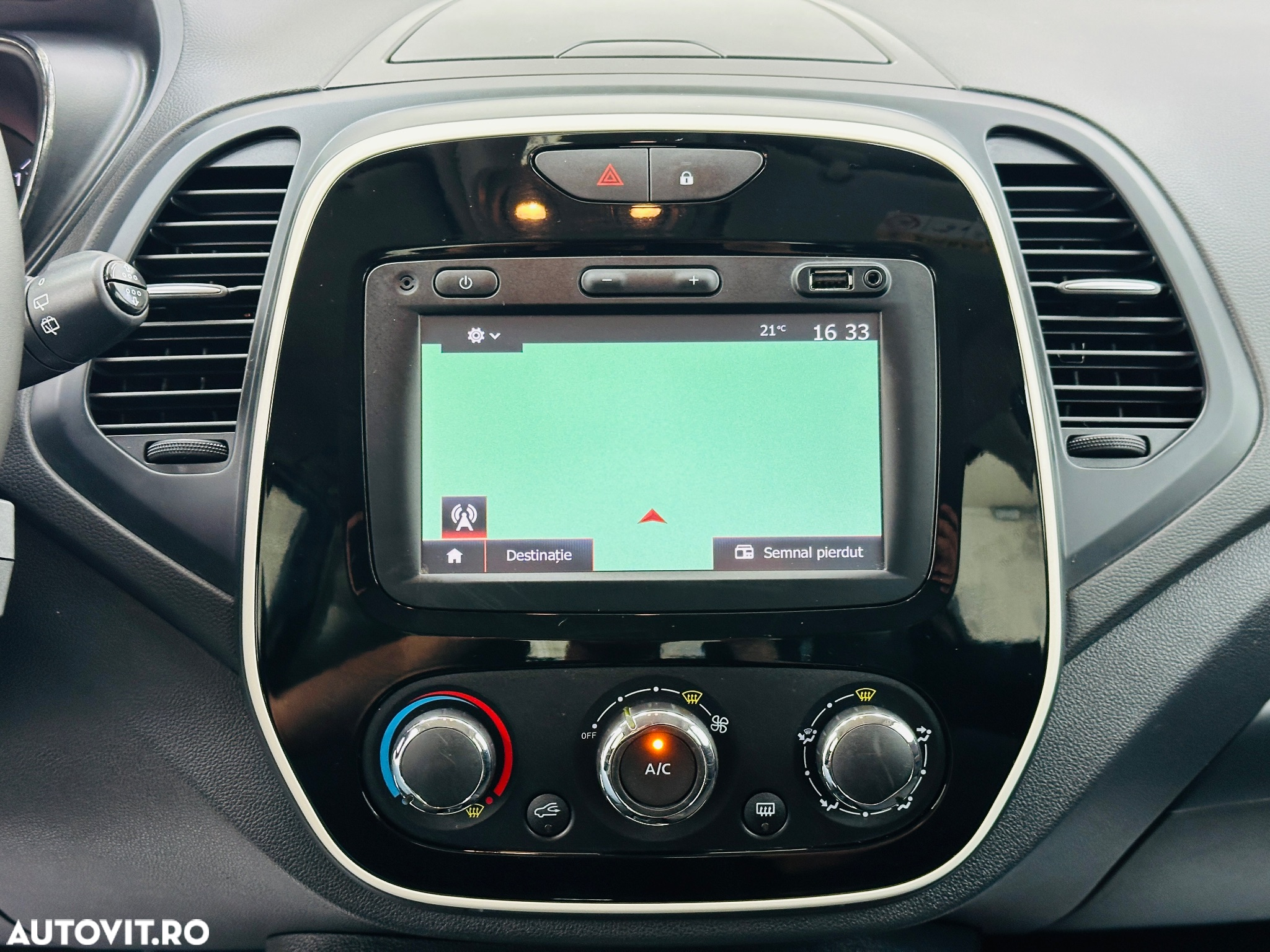 Renault Captur - 29