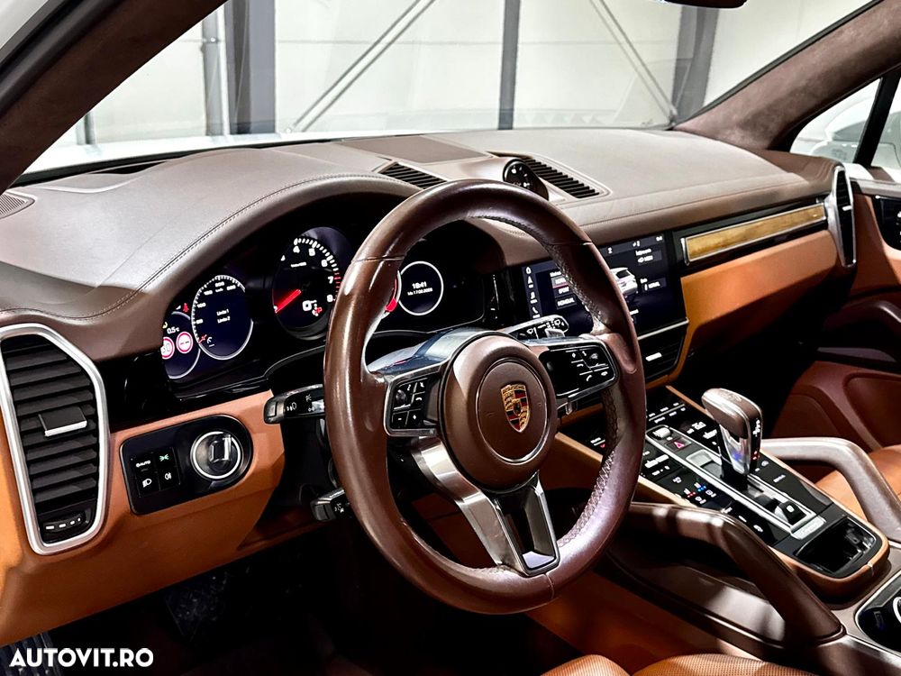 Porsche Cayenne Standard - 16