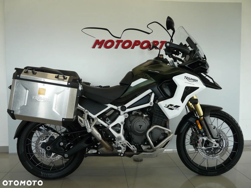 Triumph Tiger - 1