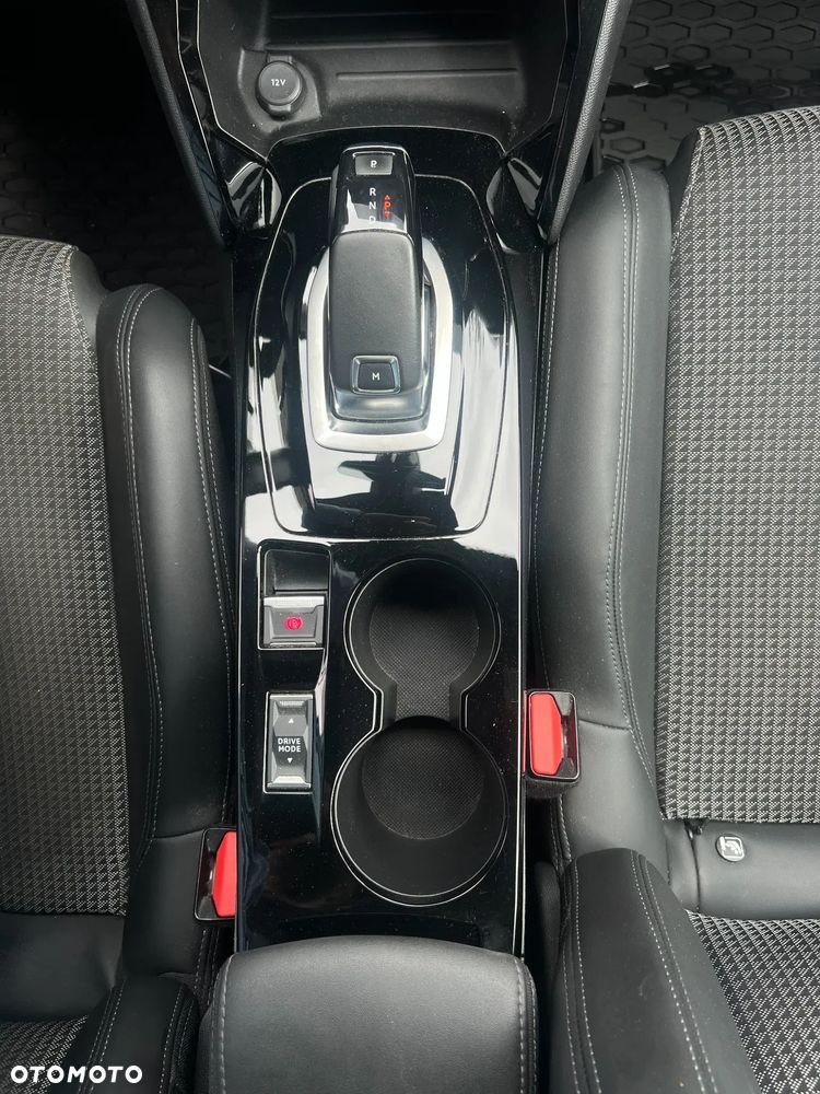 Peugeot 2008 1.2 PureTech GT Line S&S EAT8 - 15
