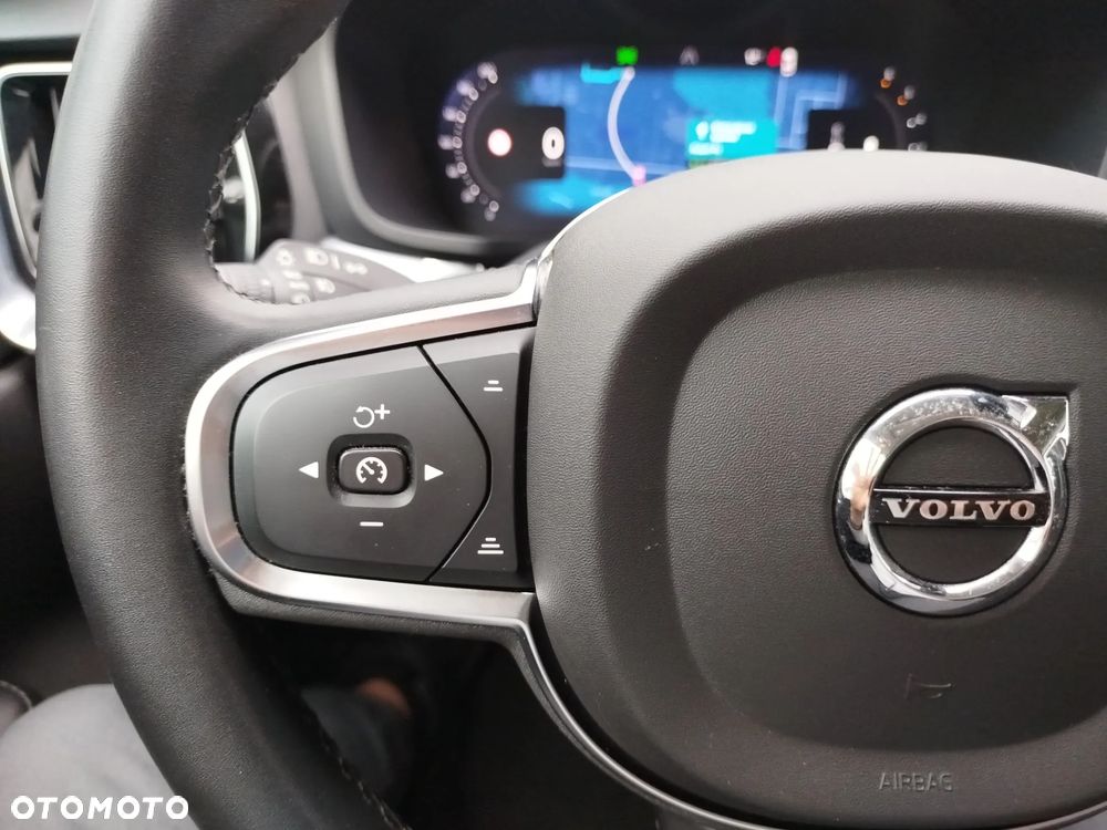 Volvo V60 B4 D Core - 19