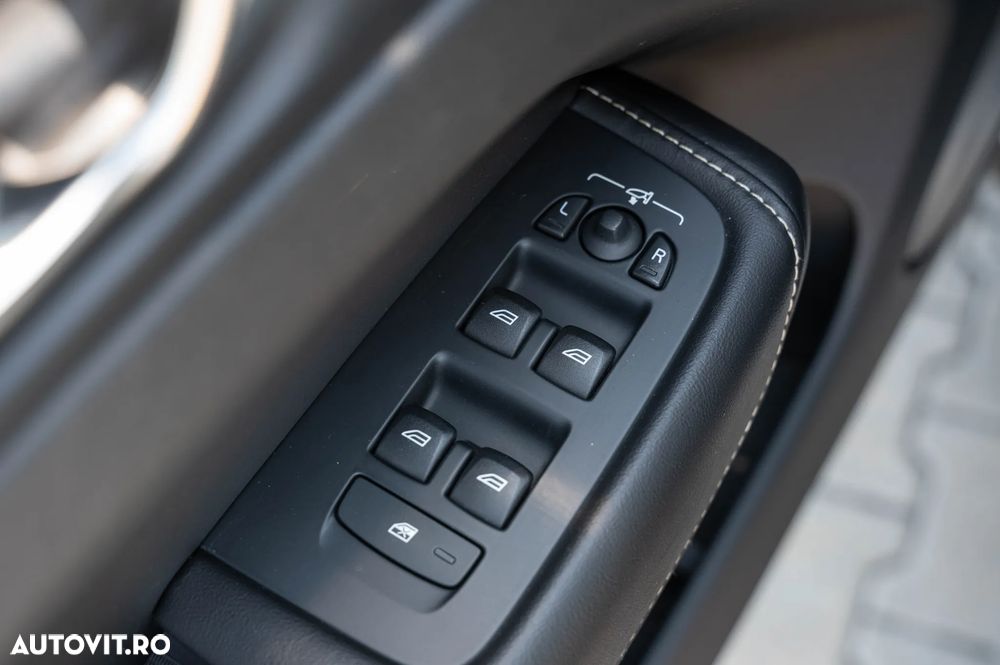 Volvo XC 60 D4 Geartronic RDesign - 15