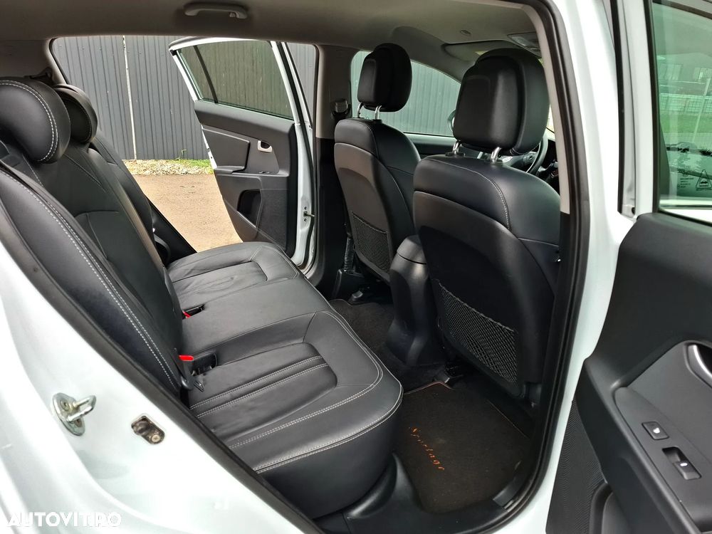 Kia Sportage 1.7 DSL 6MT 4x2 Style - 7
