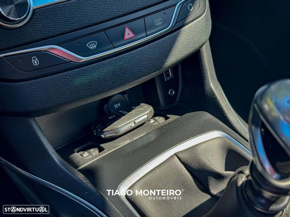 Peugeot 308 BlueHDi FAP 120 Stop&Start Winter Edition - 38