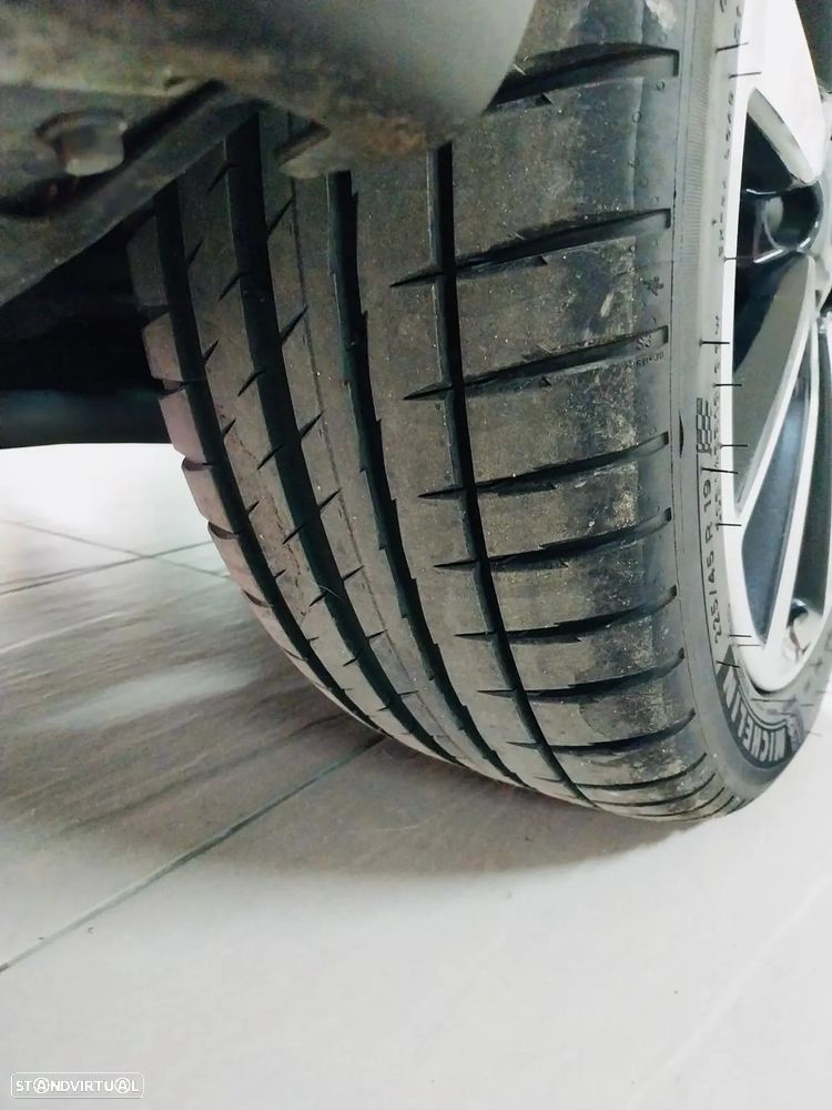 Nissan Qashqai 1.6 dCi Tekna J19 - 4