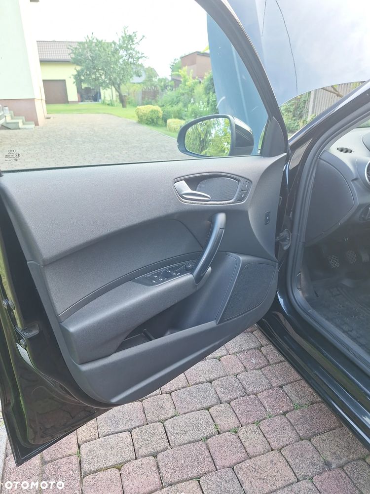 Audi A1 Sportback 1.6 TDI Attraction - 17