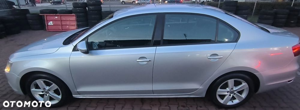 Volkswagen Jetta 1.4 TSI Comfortline - 2