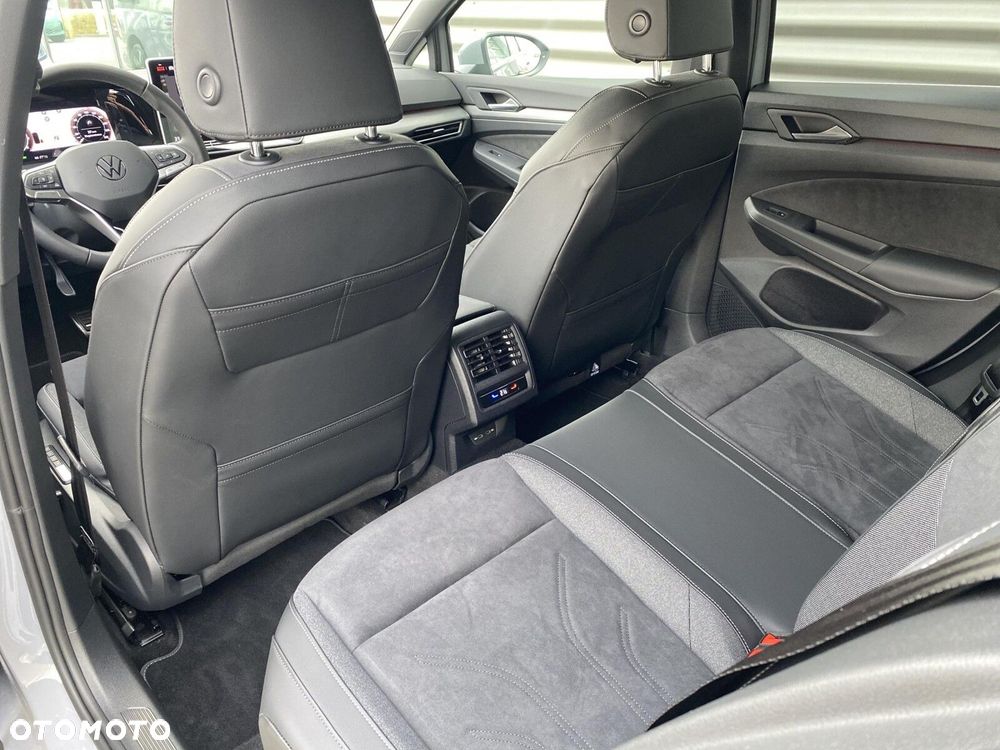Volkswagen Golf - 20