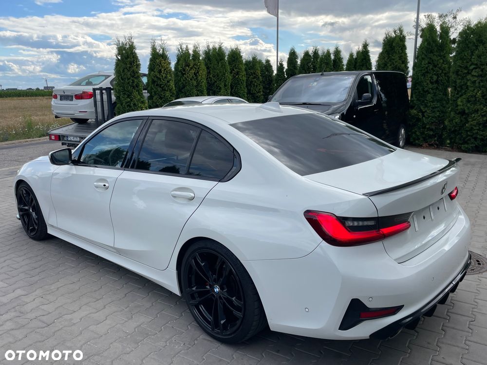 BMW Seria 3 318d Sport Line Shadow - 22