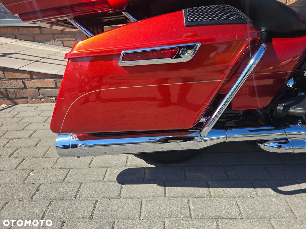 Harley-Davidson FLHTCU Ultra - 25