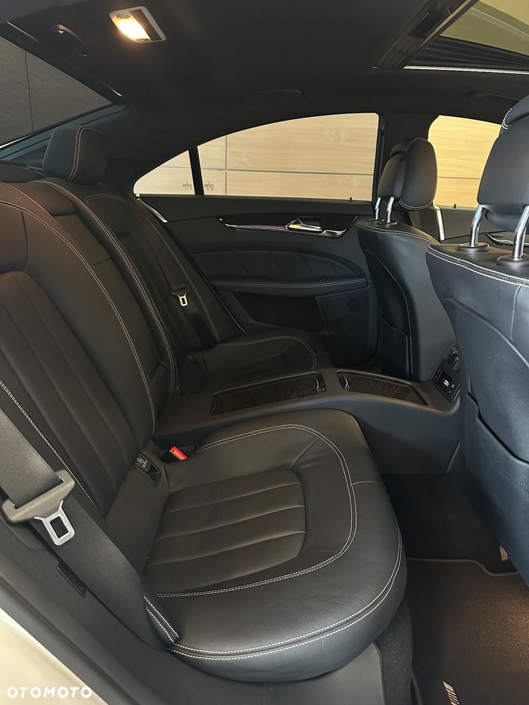 Mercedes-Benz CLS 350 BlueEFFICIENCY 7G-TRONIC - 25