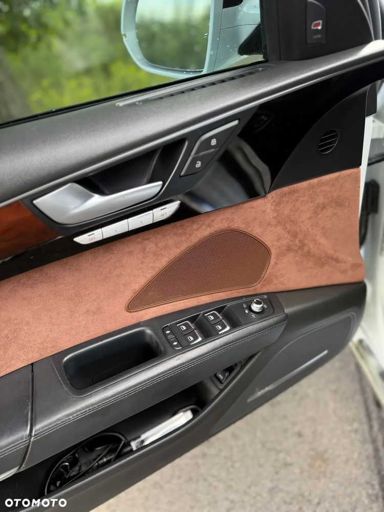 Audi A8 4.2 FSI L Quattro - 6