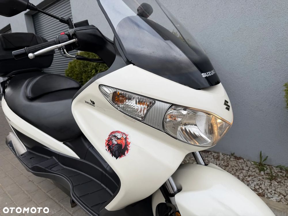 Suzuki Burgman - 6