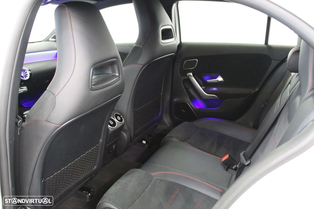 Mercedes-Benz A 250 e AMG Line - 6