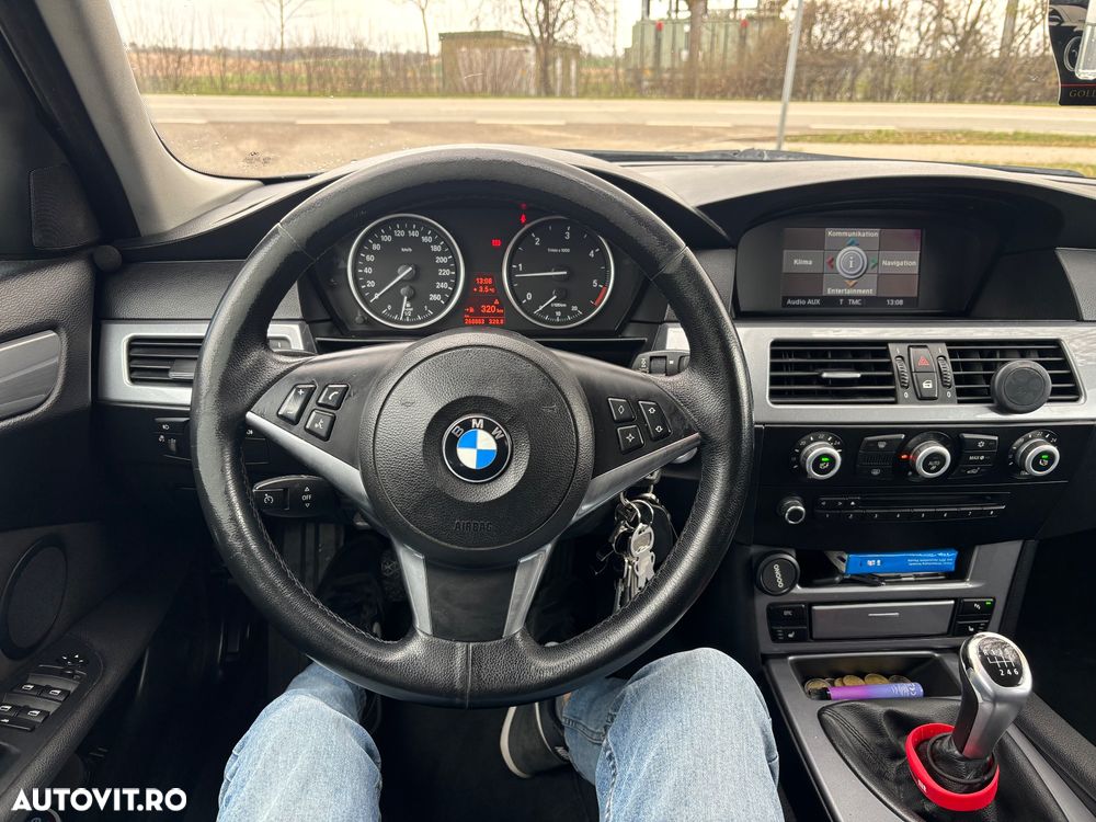 BMW Seria 5 520d - 5