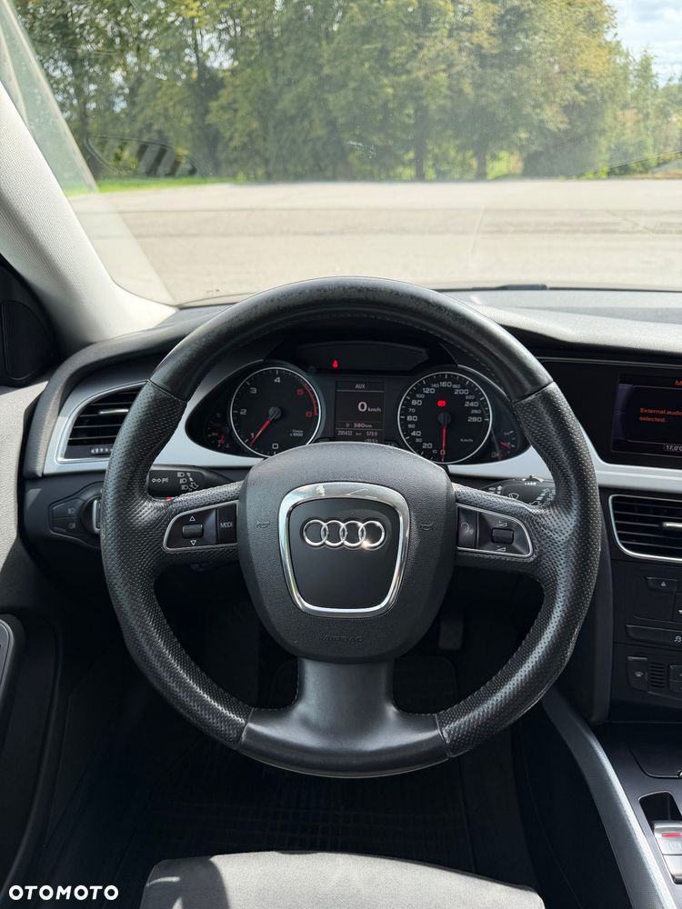 Audi A4 Avant 2.0 TDI - 12