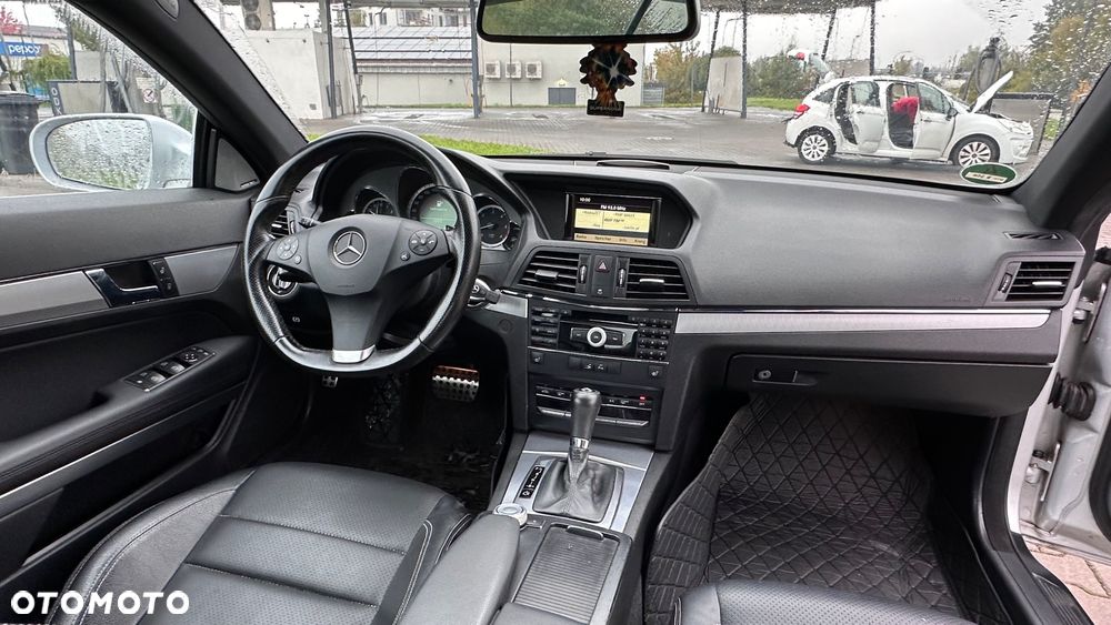 Mercedes-Benz Klasa E 350 CDI DPF Coupe BlueEFFICIENCY 7G-TRONIC Avantgarde - 15