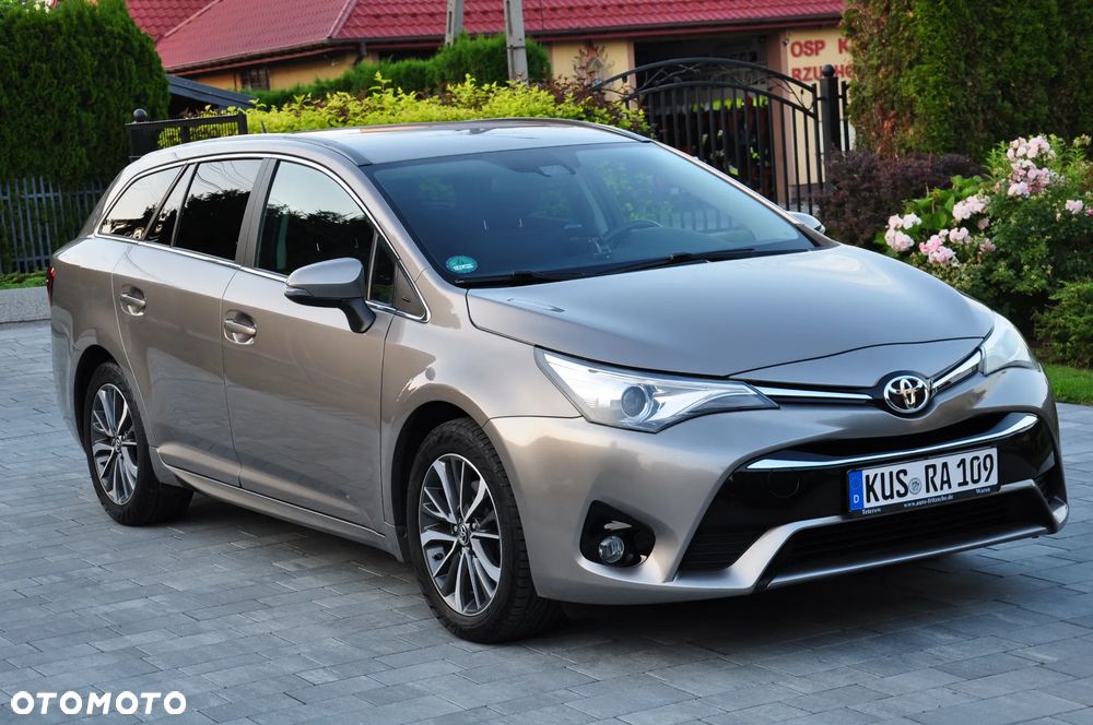 Toyota Avensis Touring Sports 1.8 Edition S+ - 5