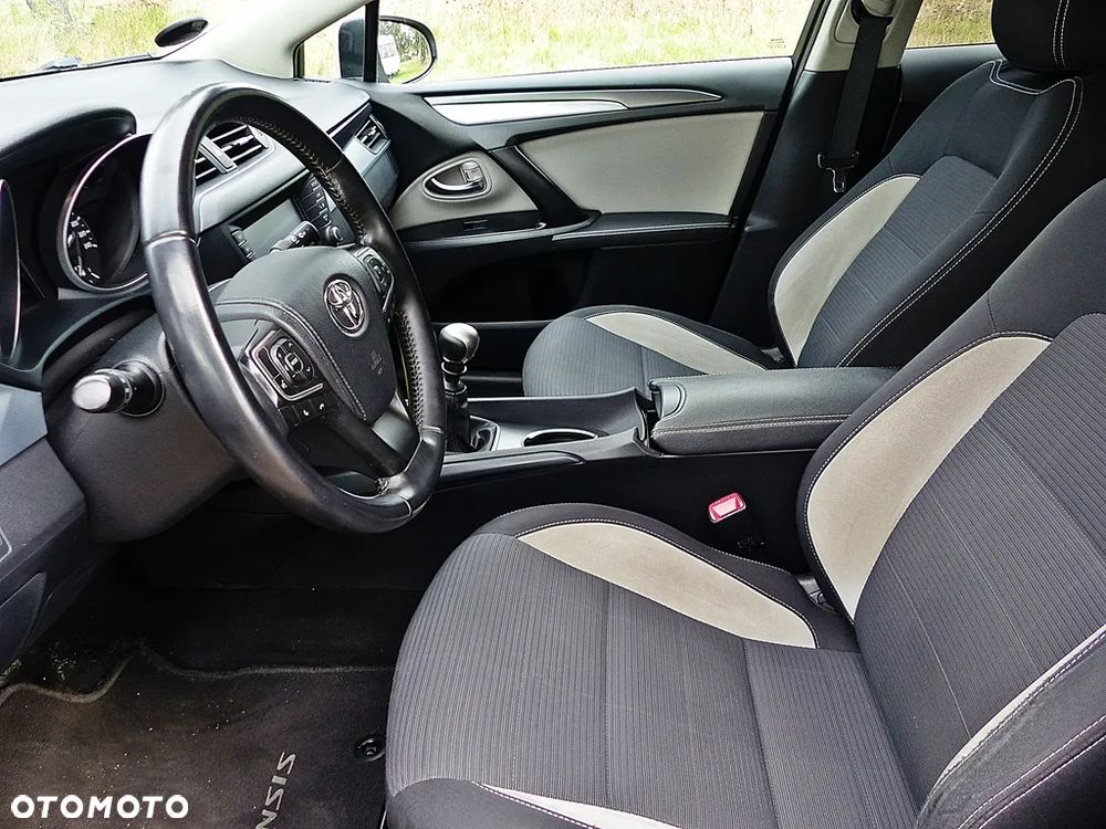Toyota Avensis 2.0 D-4D Premium - 20