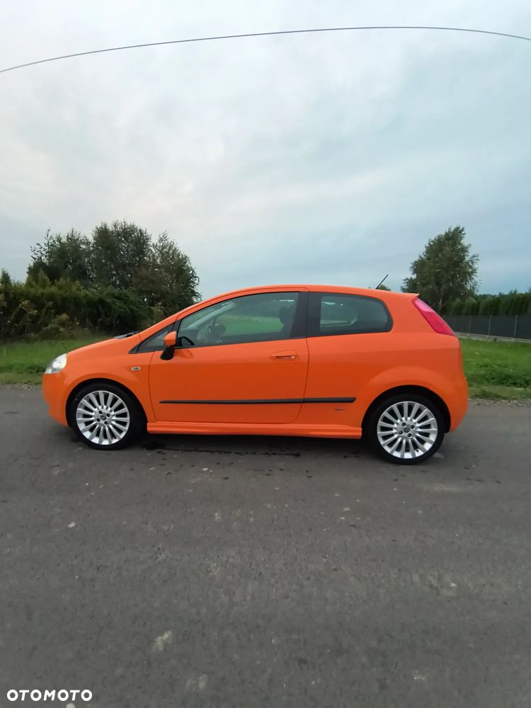 Fiat Grande Punto 1.4 16V Dynamic - 2