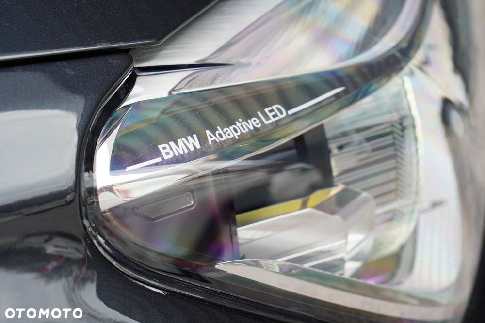 BMW Seria 7 750Li xDrive - 21