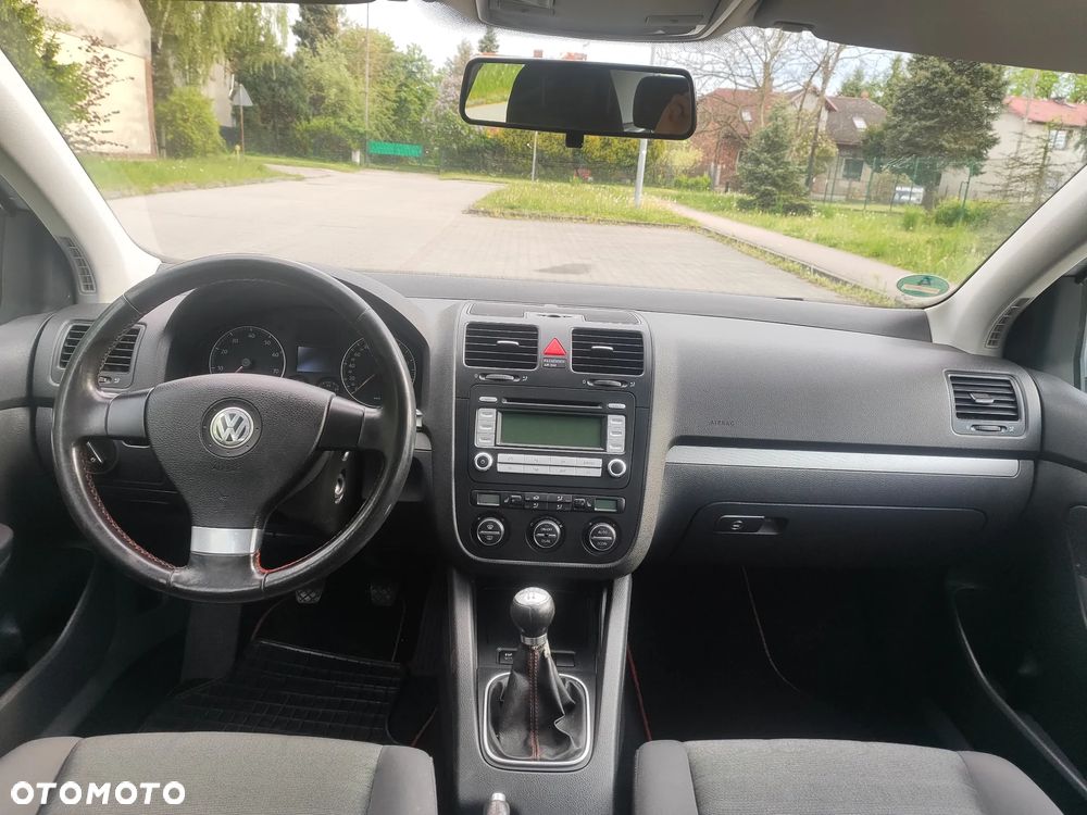 Volkswagen Golf 1.6 Goal - 32