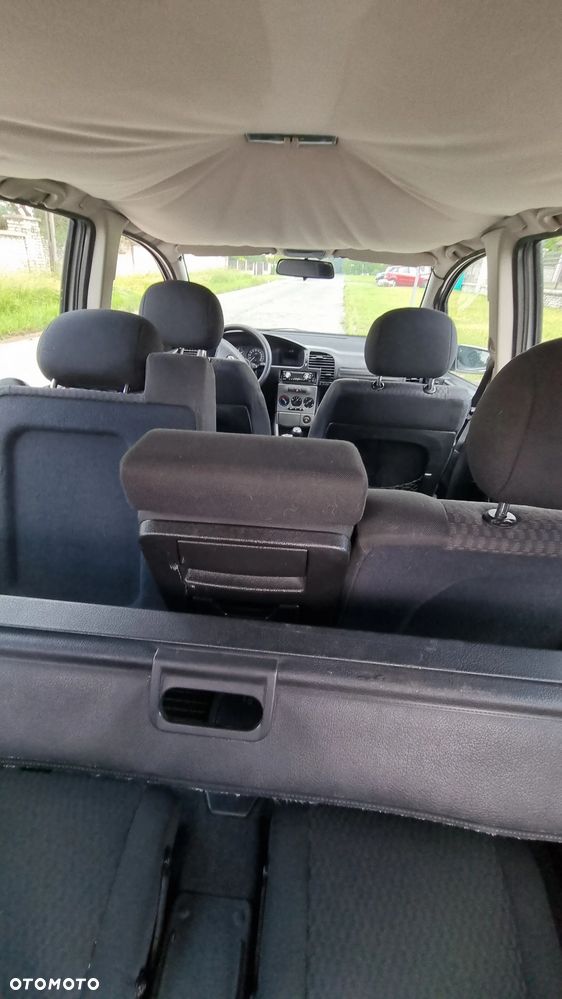 Opel Zafira 1.8 Njoy - 27