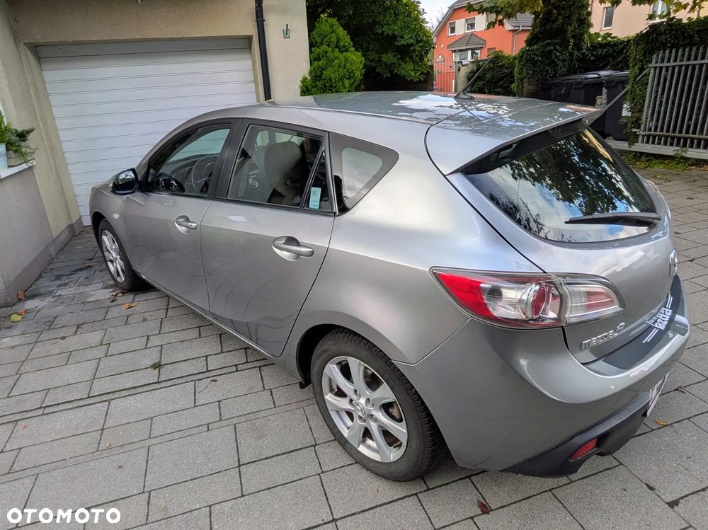 Mazda 3 1.6 Active + - 14