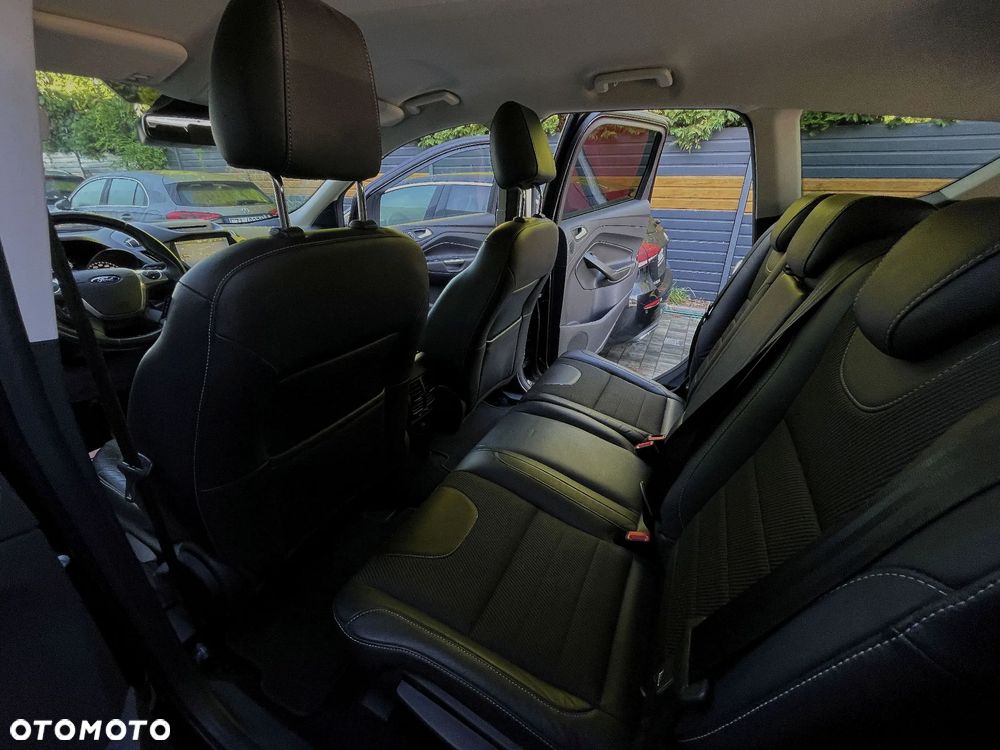 Ford Kuga 2.0 TDCi 4WD Titanium - 34