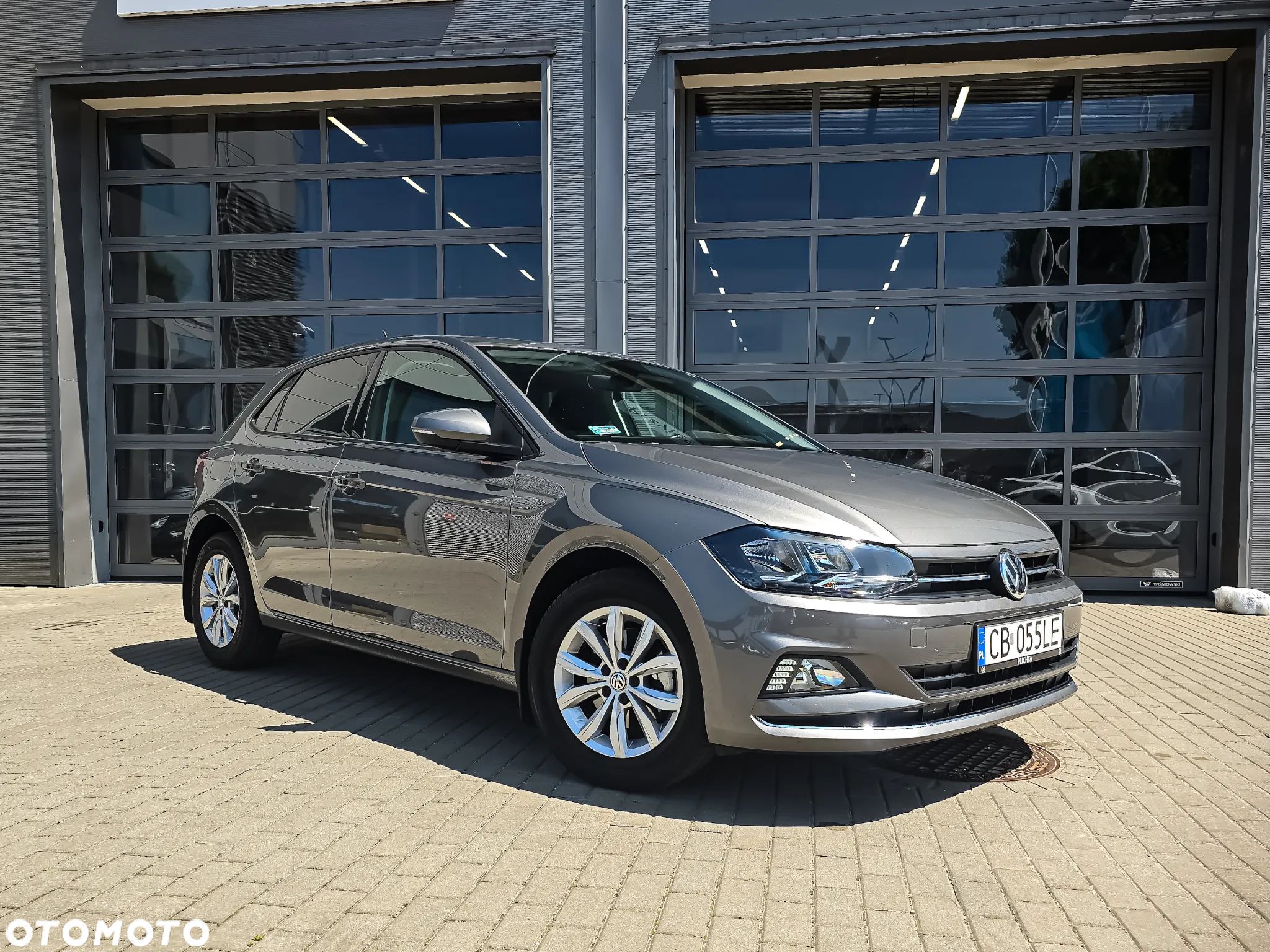 Volkswagen Polo 1.0 TSI Highline - 1