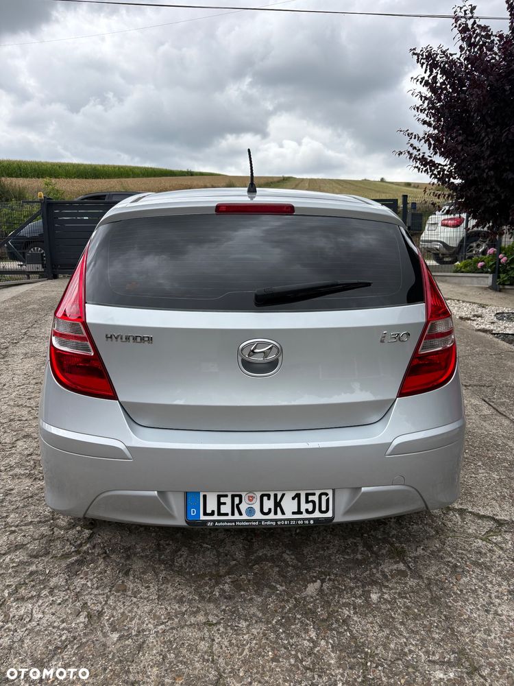 Hyundai i30 1.4 Classic + - 4