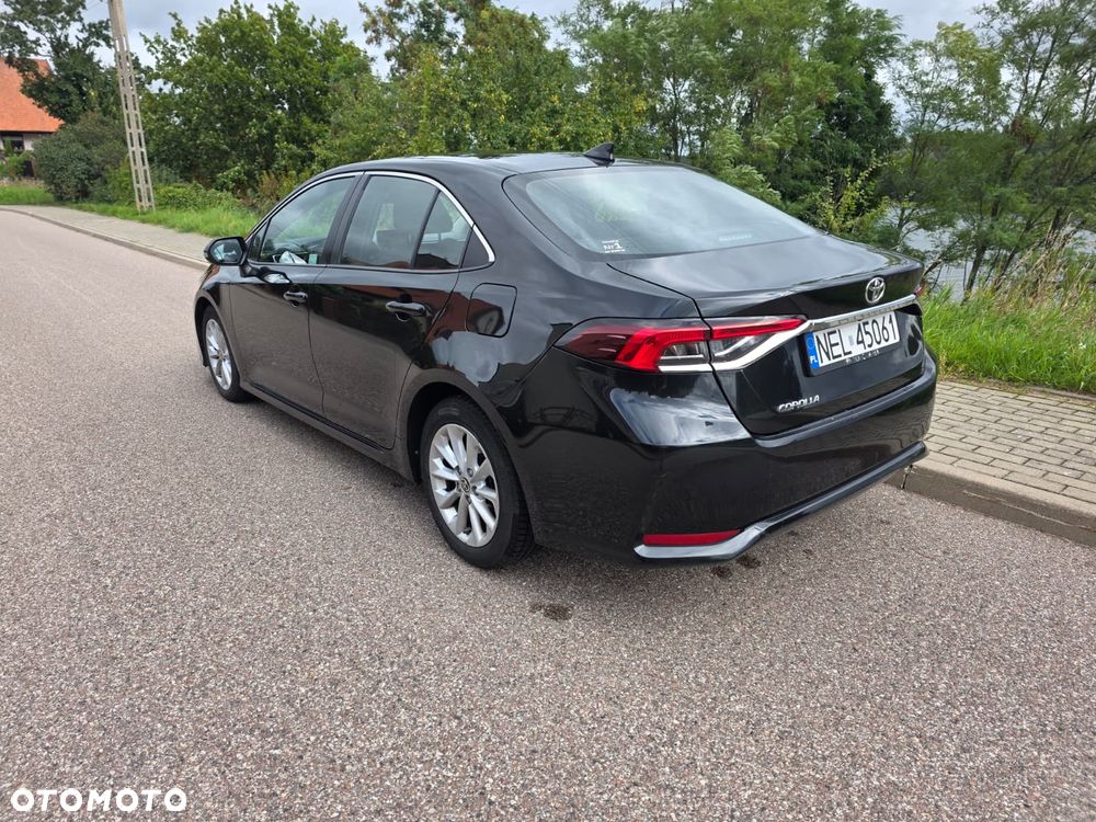 Toyota Corolla - 4