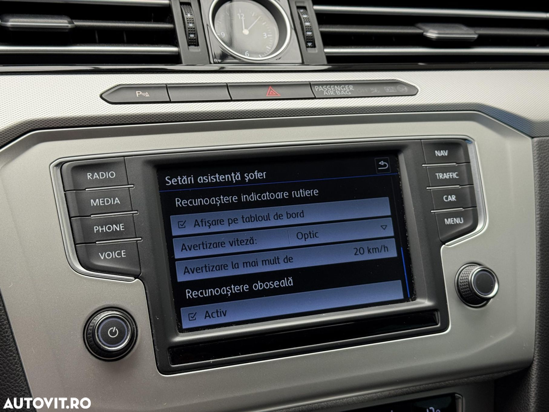 Volkswagen Passat - 13